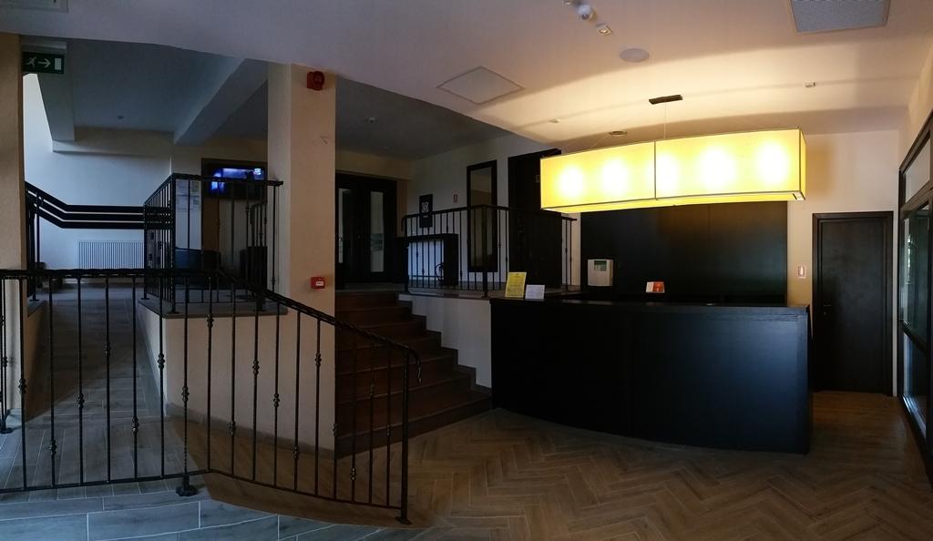 Pensiunea Berna Bacău Extérieur photo